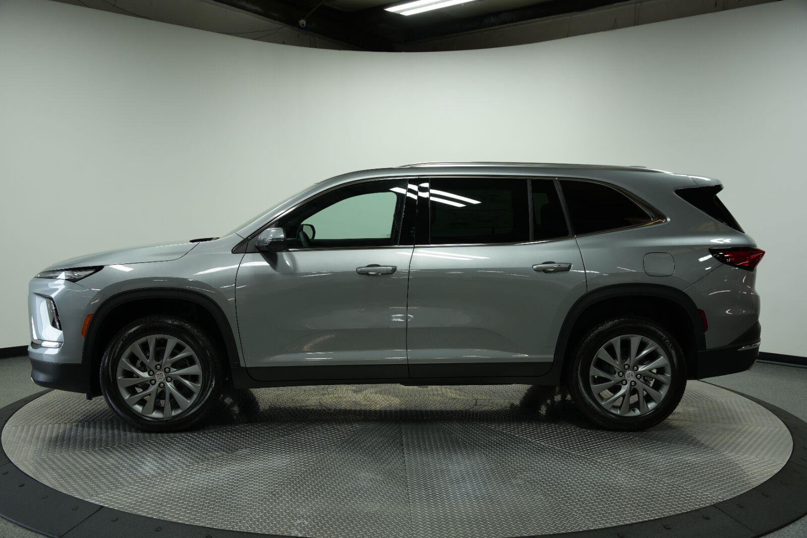 New 2026 Buick Enclave Preferred FWD image 5