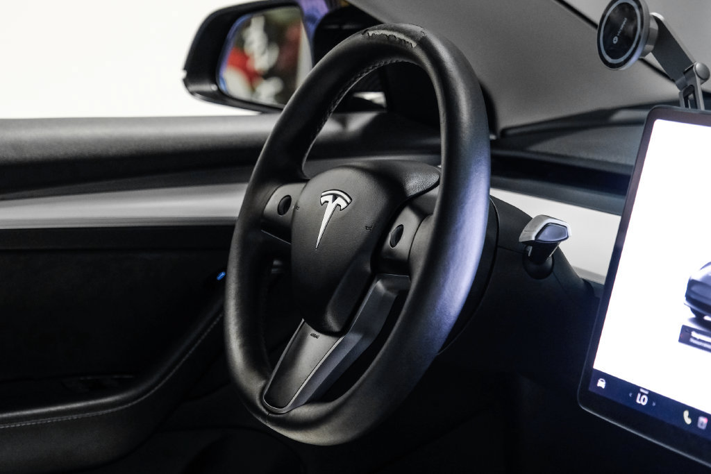 Used 2022 Tesla Model 3 Performance AWD/4WD image 17