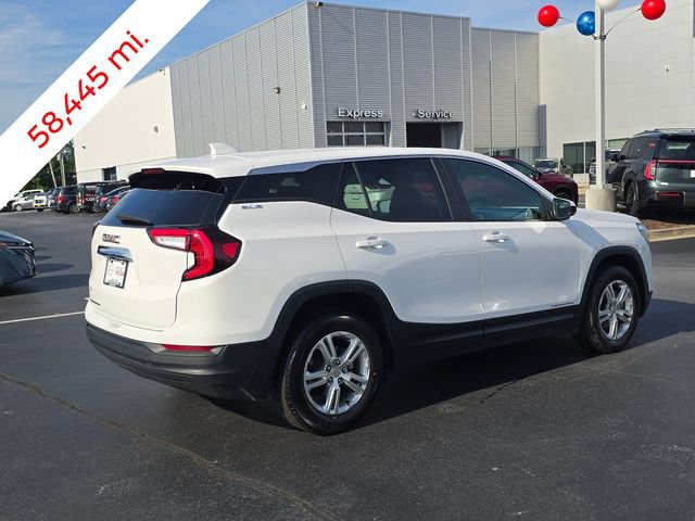 Used 2024 GMC Terrain SLE FWD image 3