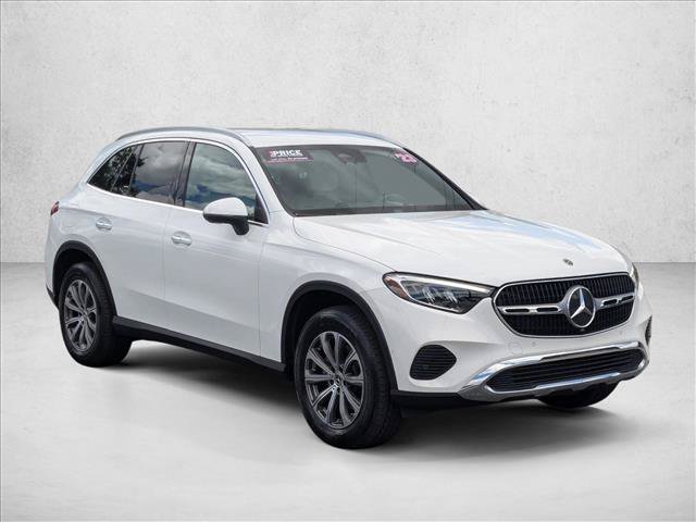 Used 2023 Mercedes-Benz GLC 300 image 3