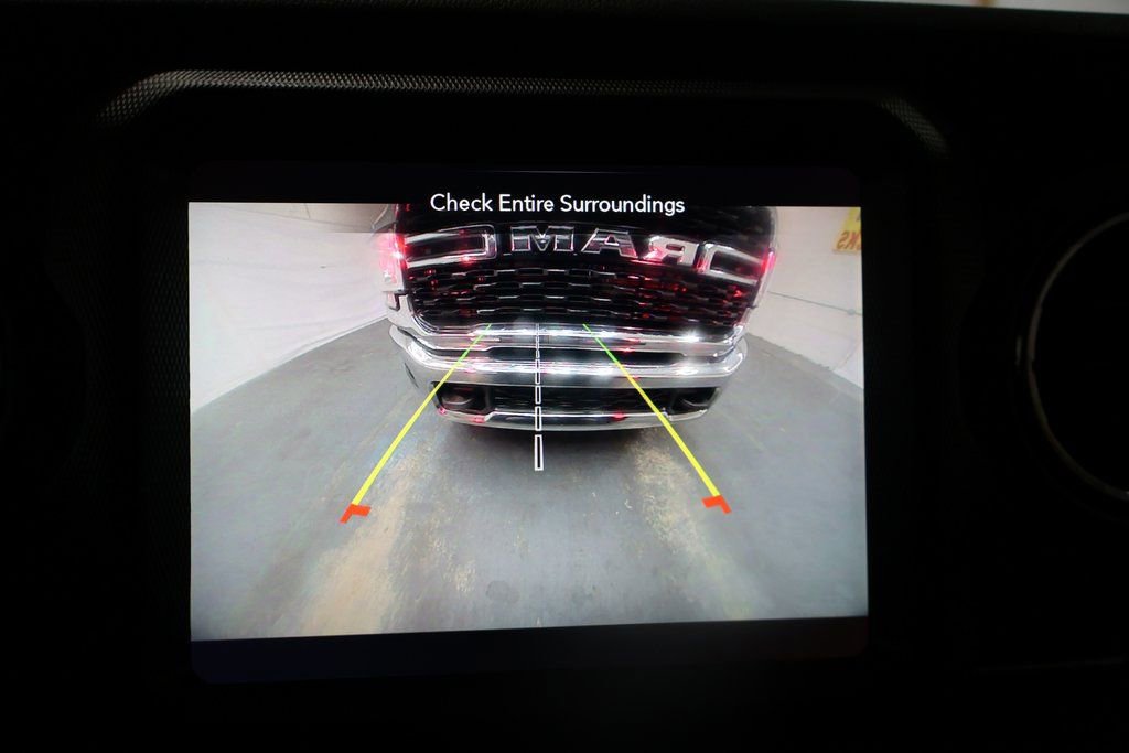 Used 2021 Jeep Wrangler Unlimited Sahara image 25