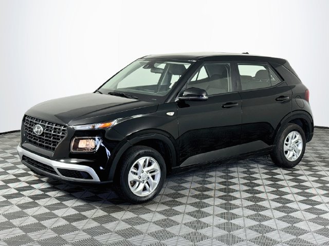 Used 2026 Hyundai Venue SE FWD image 4