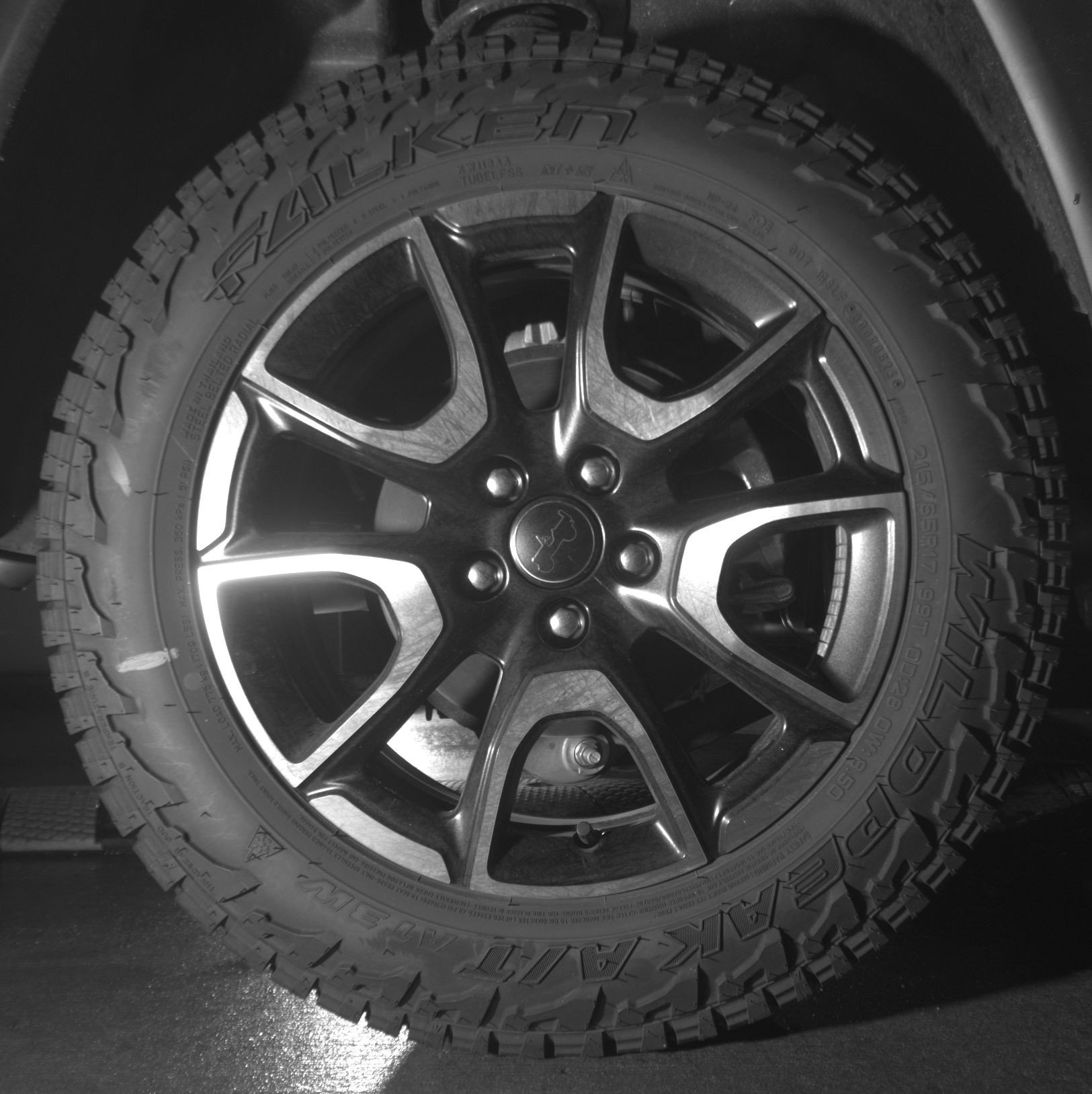 Used 2025 Jeep Compass Trailhawk image 15