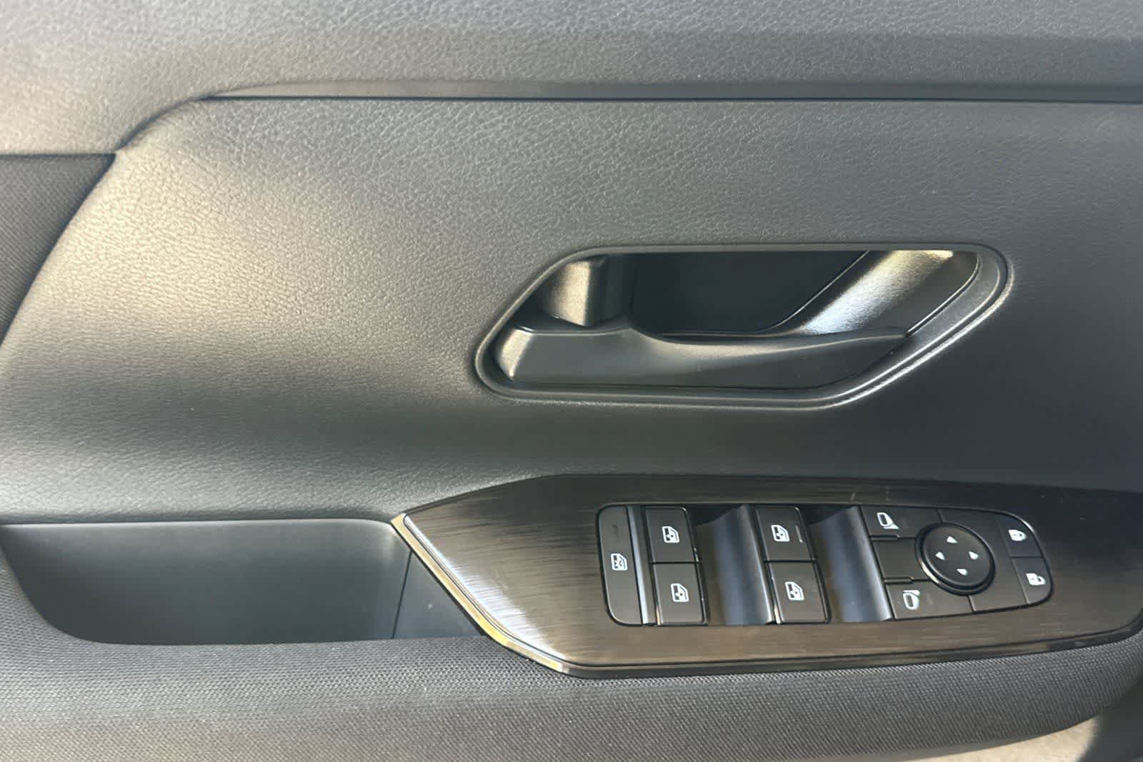 New 2026 Nissan Kicks S FWD image 13