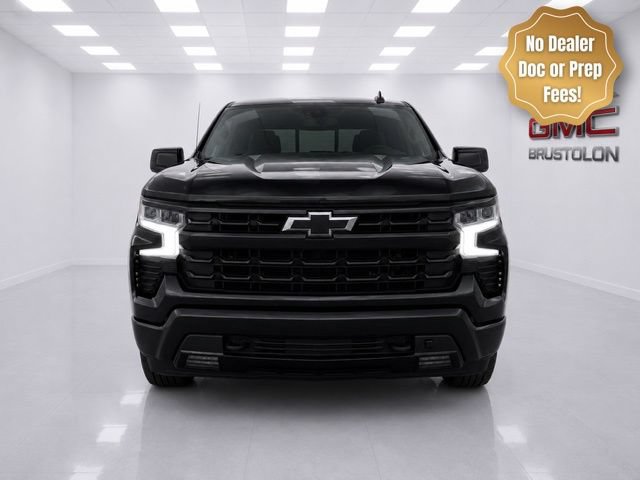 Used 2025 Chevrolet Silverado 1500 RST w/ Convenience Package II AWD/4WD image 2