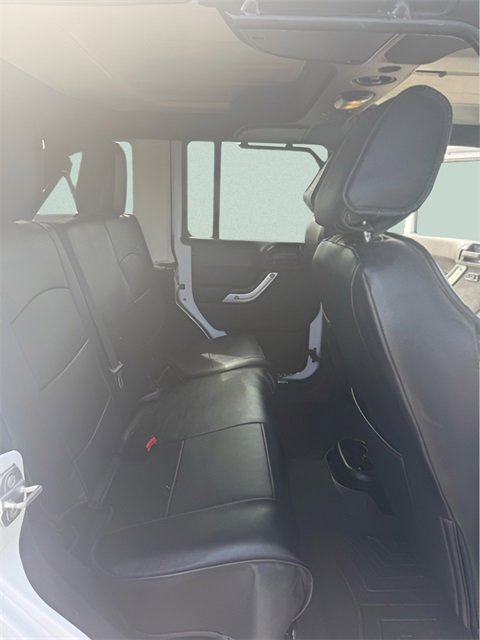 Used 2016 Jeep Wrangler Unlimited Sahara w/ Connectivity Group image 23