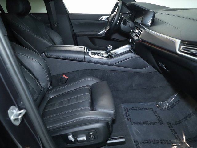 Used 2021 BMW X6 xDrive40i w/ Premium Package image 34