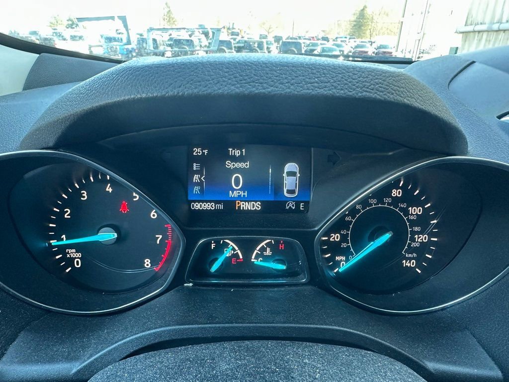 Used 2019 Ford Escape SE image 18