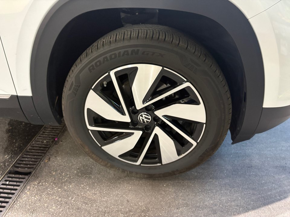 Certified 2026 Volkswagen Atlas SEL AWD/4WD image 25
