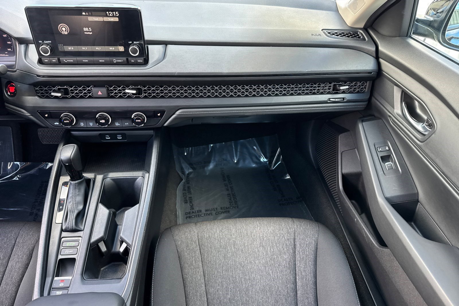 Used 2025 Honda Accord SE image 28