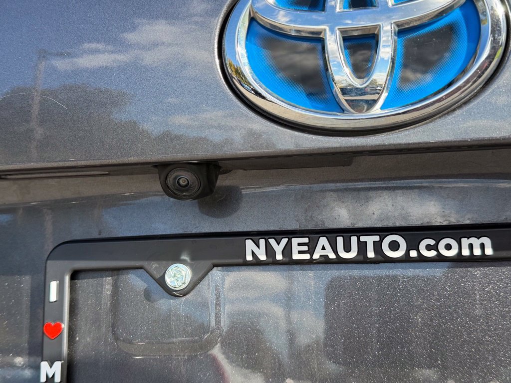 Used 2023 Toyota RAV4 SE w/ Weather & Moonroof Package AWD/4WD image 41