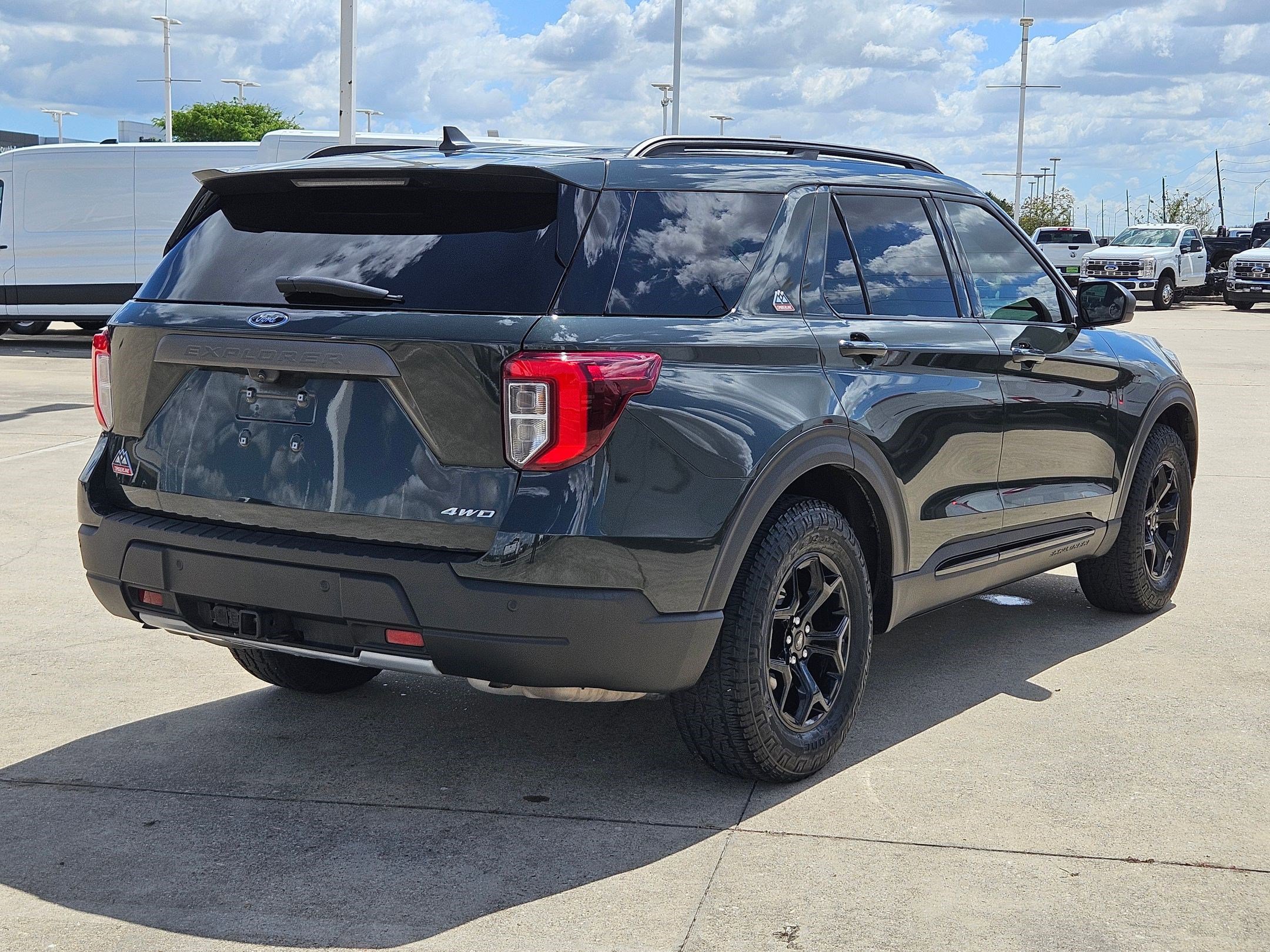 Used 2023 Ford Explorer Timberline image 3
