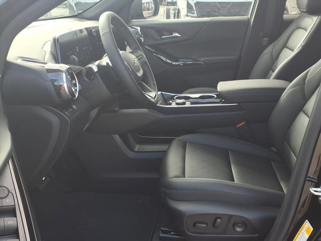 New 2027 Chevrolet Equinox LT w/ Convenience Package II FWD image 16