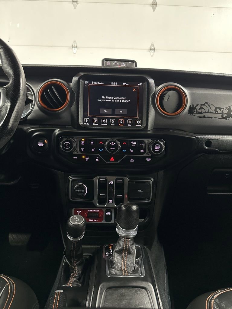 Used 2022 Jeep Gladiator Mojave w/ Cold Weather Group image 25