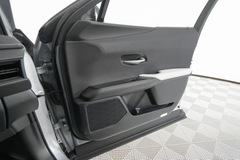 Certified 2025 Lexus UX 300h FWD w/ Accessory Package (Z2) image 21