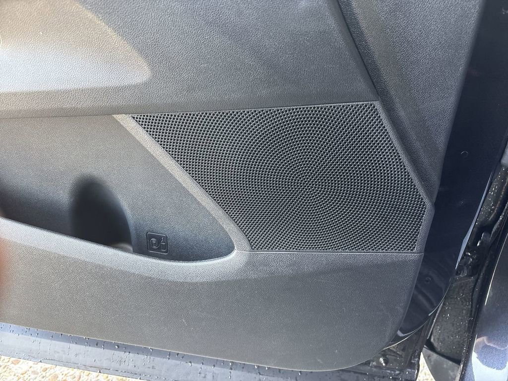 Used 2025 Kia Sorento LX image 23