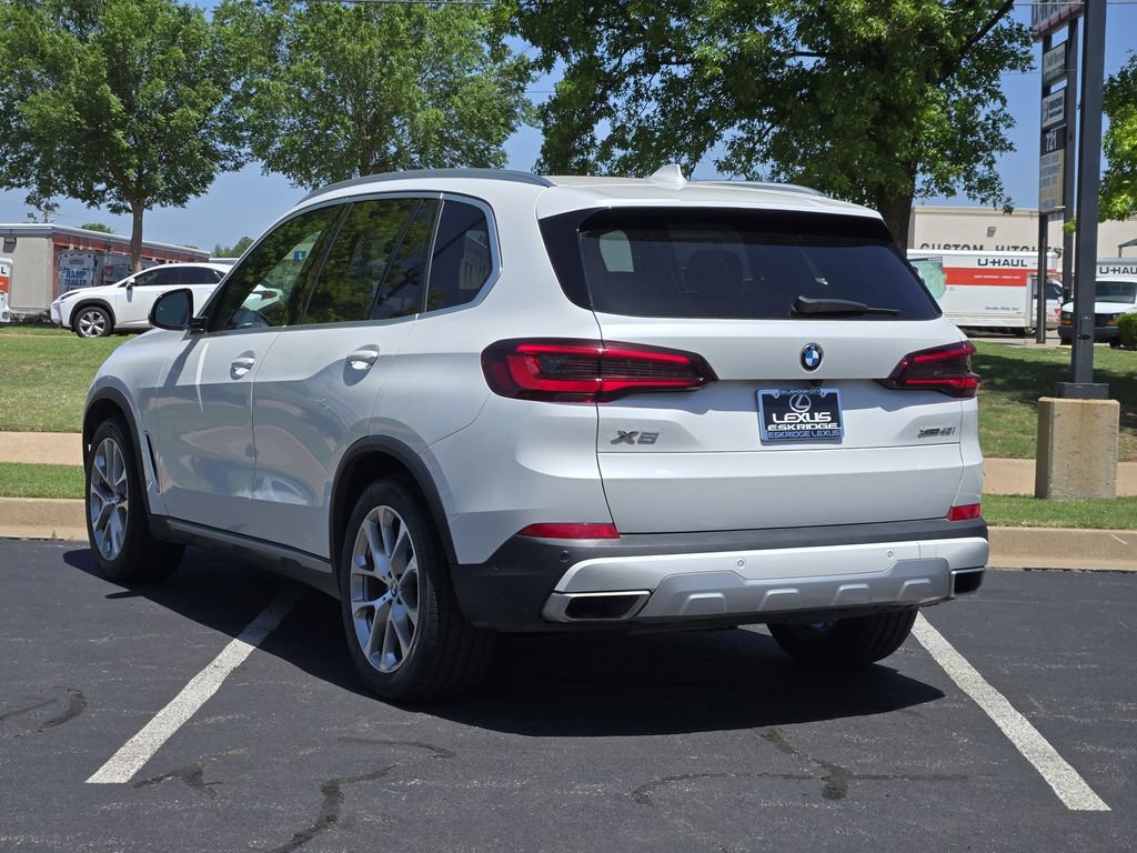 Used 2022 BMW X5 xDrive40i w/ Premium Package AWD/4WD image 5