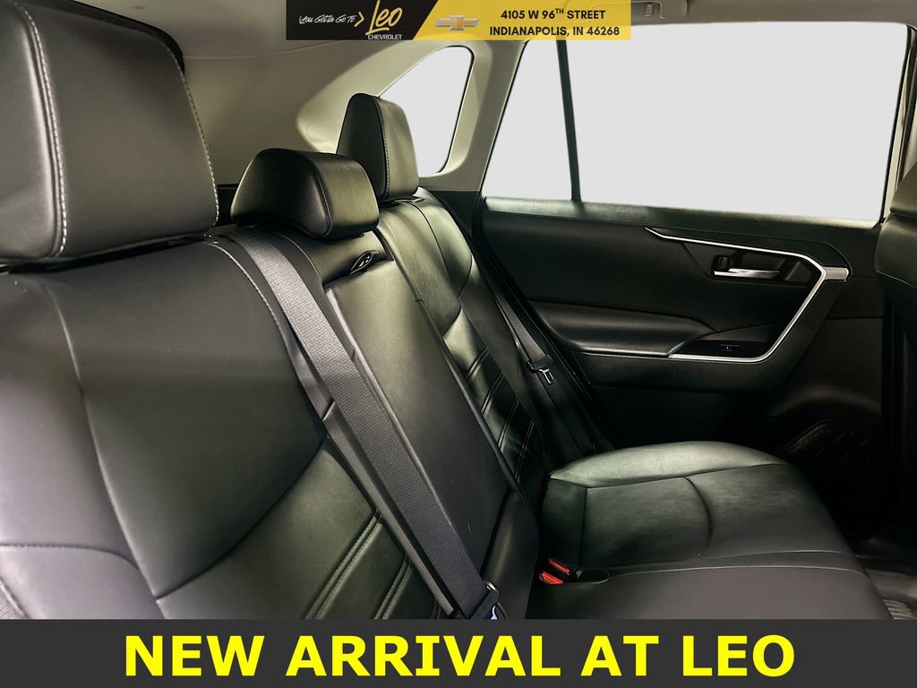 Used 2024 Toyota RAV4 XLE Premium image 28