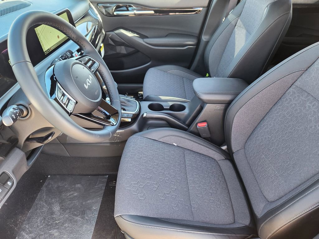 New 2026 Kia Seltos S image 8
