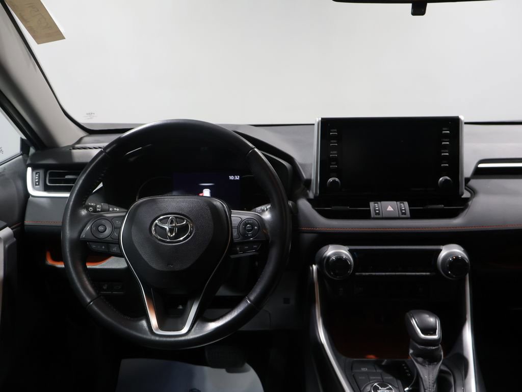 Used 2019 Toyota RAV4 Adventure image 17