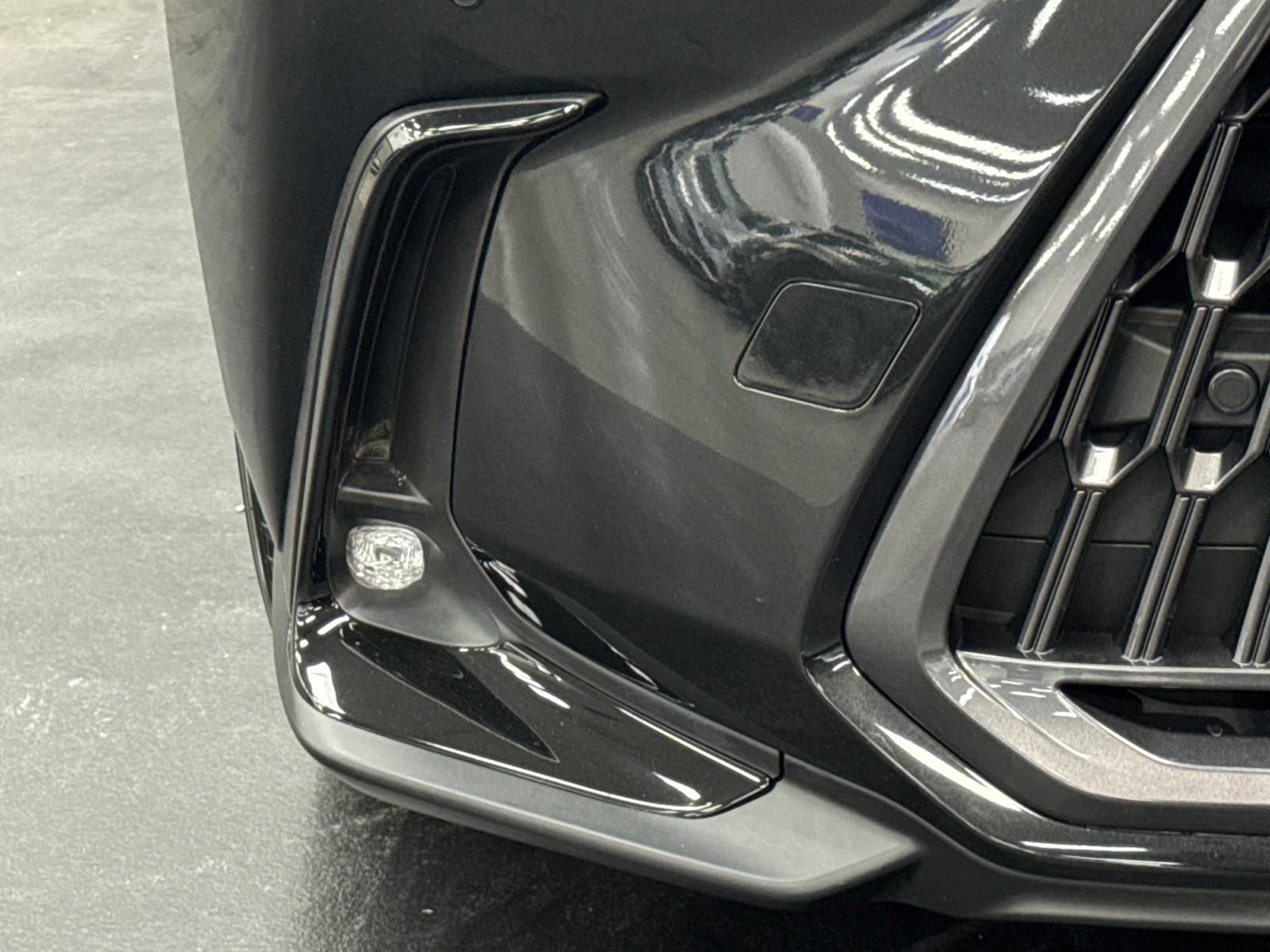 Used 2025 Lexus NX 250 FWD image 9