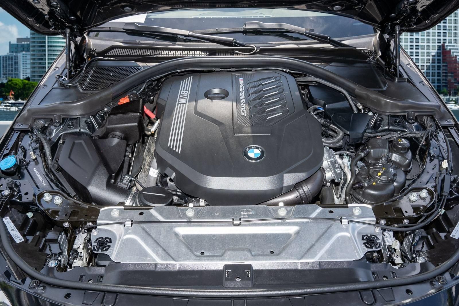 Used 2025 BMW M240i xDrive Coupe AWD/4WD image 32