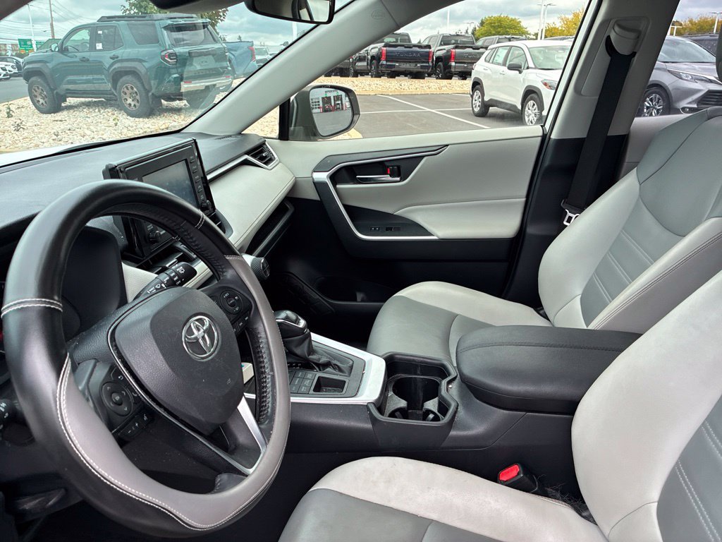 Used 2019 Toyota RAV4 XLE Premium w/ Cold Weather Package AWD/4WD image 26