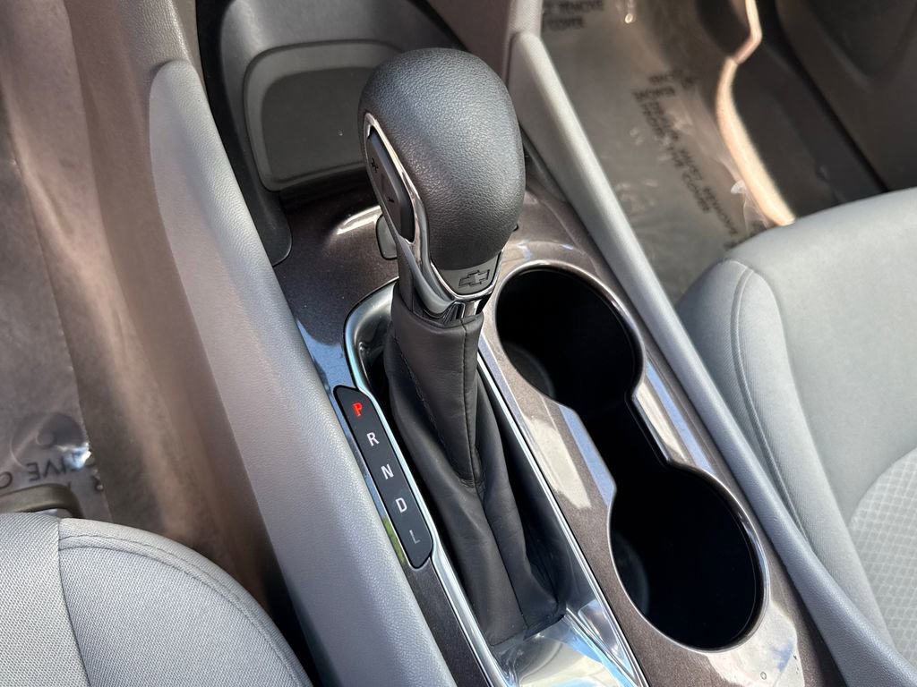 Used 2022 Chevrolet Malibu LS FWD image 26