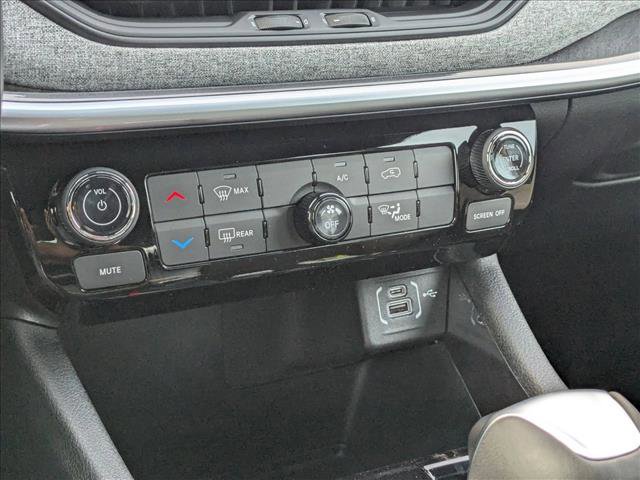 New 2026 Jeep Compass Latitude image 15