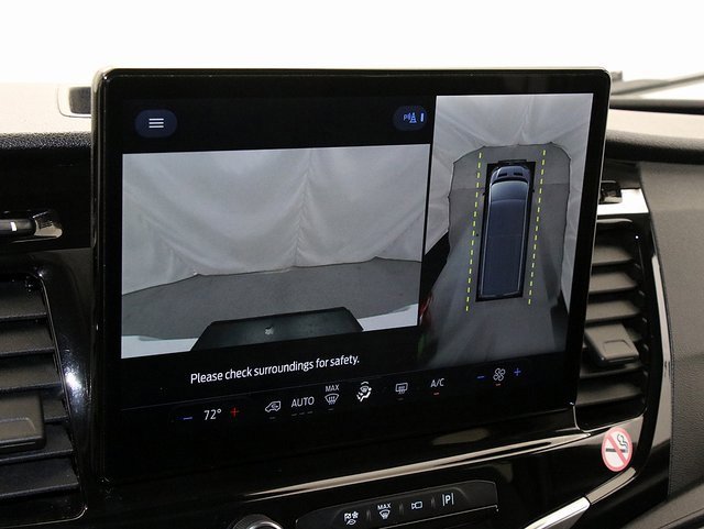 Used 2023 Ford Transit 350 XLT image 17