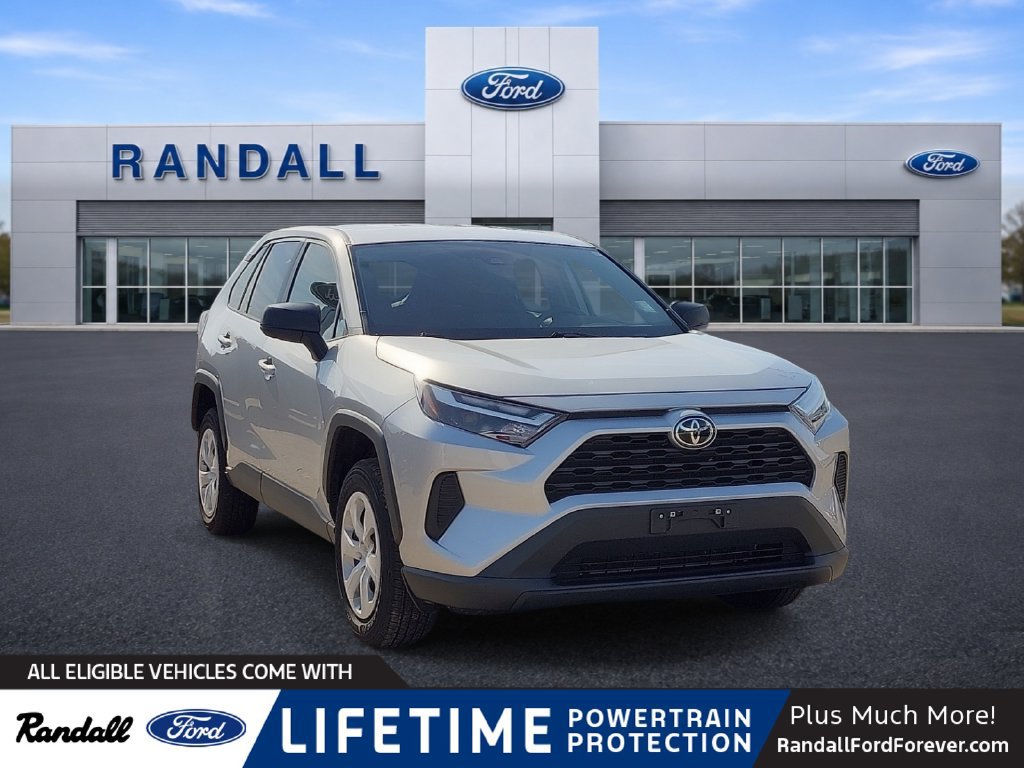 Used 2025 Toyota RAV4 LE AWD/4WD image 1