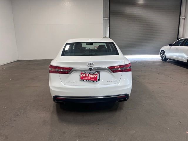 Used 2016 Toyota Avalon Limited w/ Toyota Safety Sense Package image 4