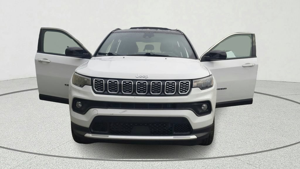Used 2024 Jeep Compass Limited AWD/4WD image 9