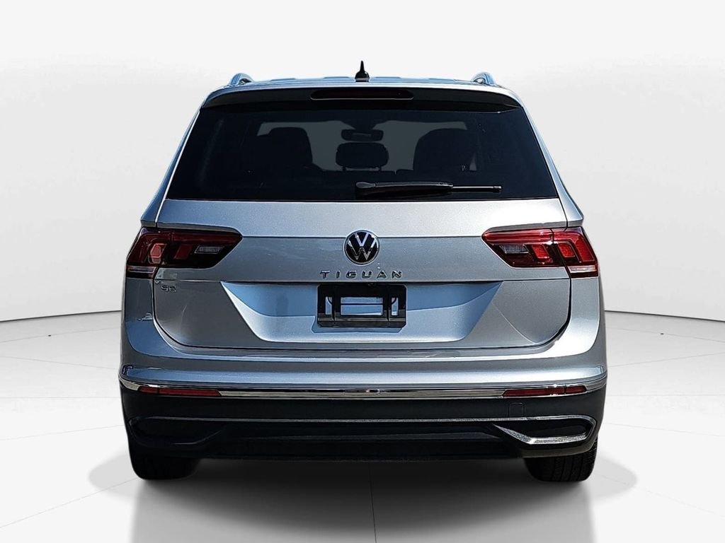 Used 2022 Volkswagen Tiguan SE image 6
