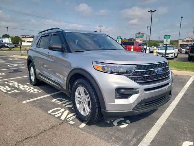 Certified 2023 Ford Explorer XLT RWD image 3