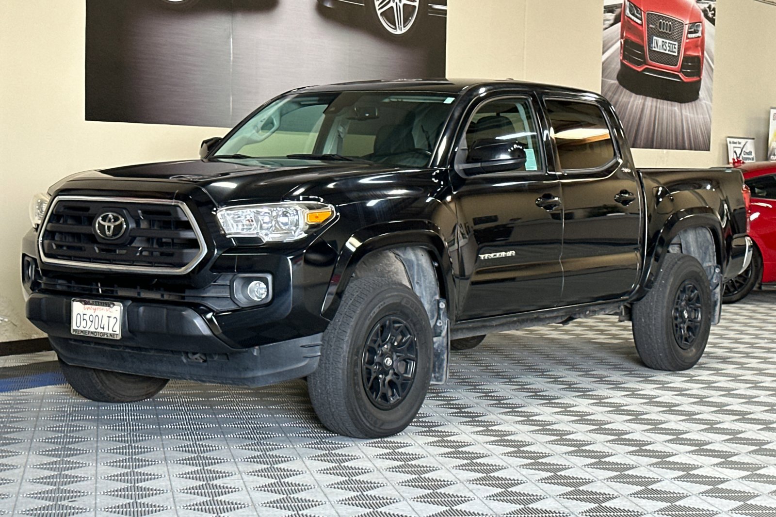 Used 2019 Toyota Tacoma SR5 image 8