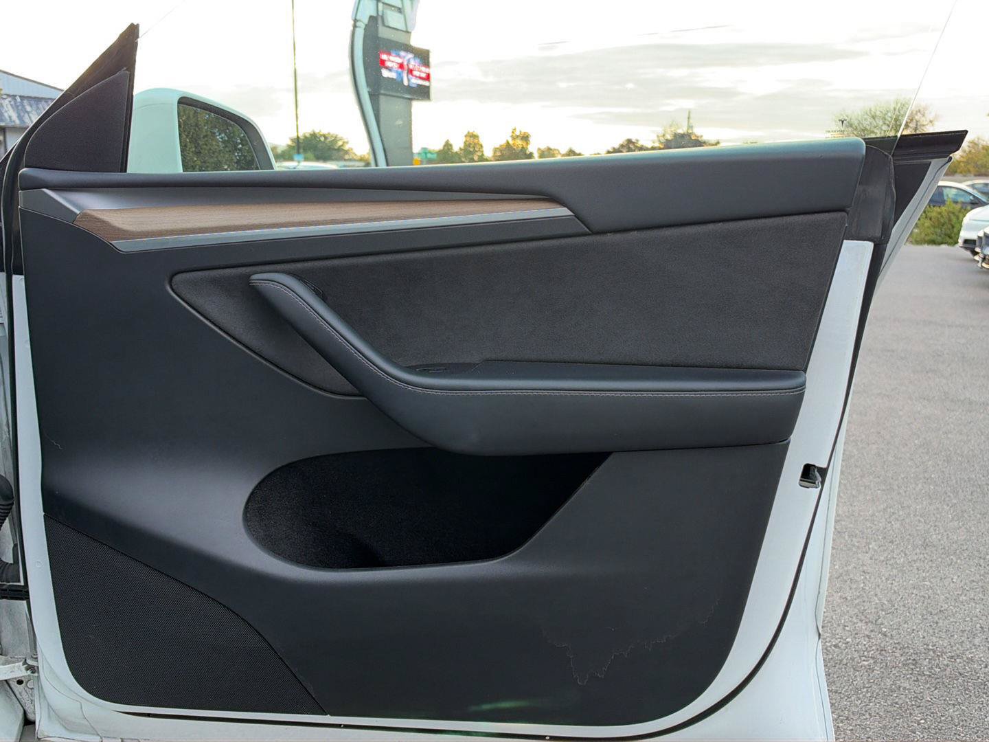 Used 2023 Tesla Model Y Performance AWD/4WD image 11