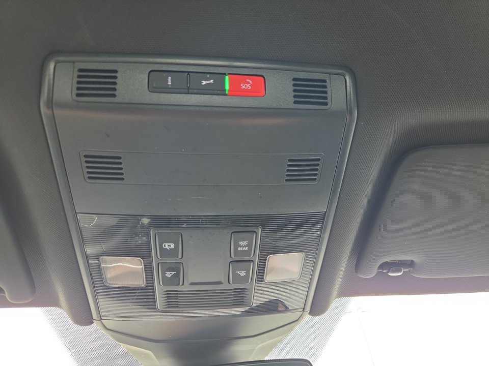 Used 2024 Volkswagen Jetta Sport FWD image 25