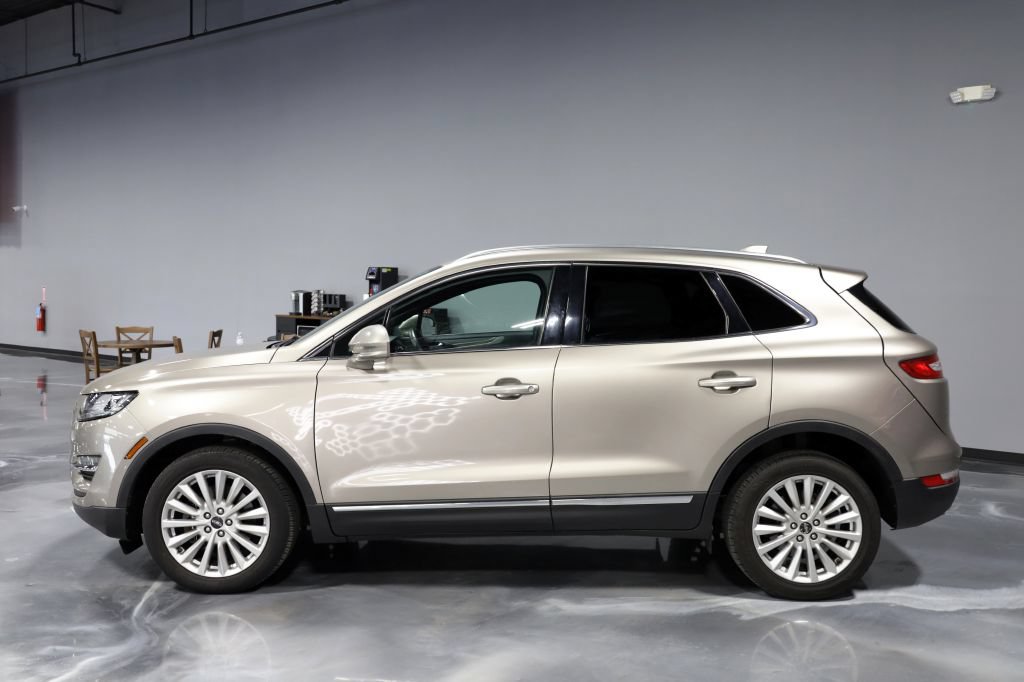Used 2019 Lincoln MKC Premiere FWD image 4