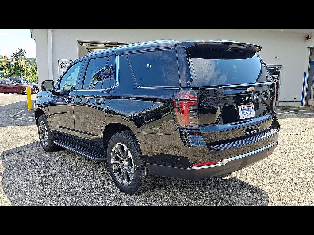 Certified 2025 Chevrolet Tahoe LS AWD/4WD image 6