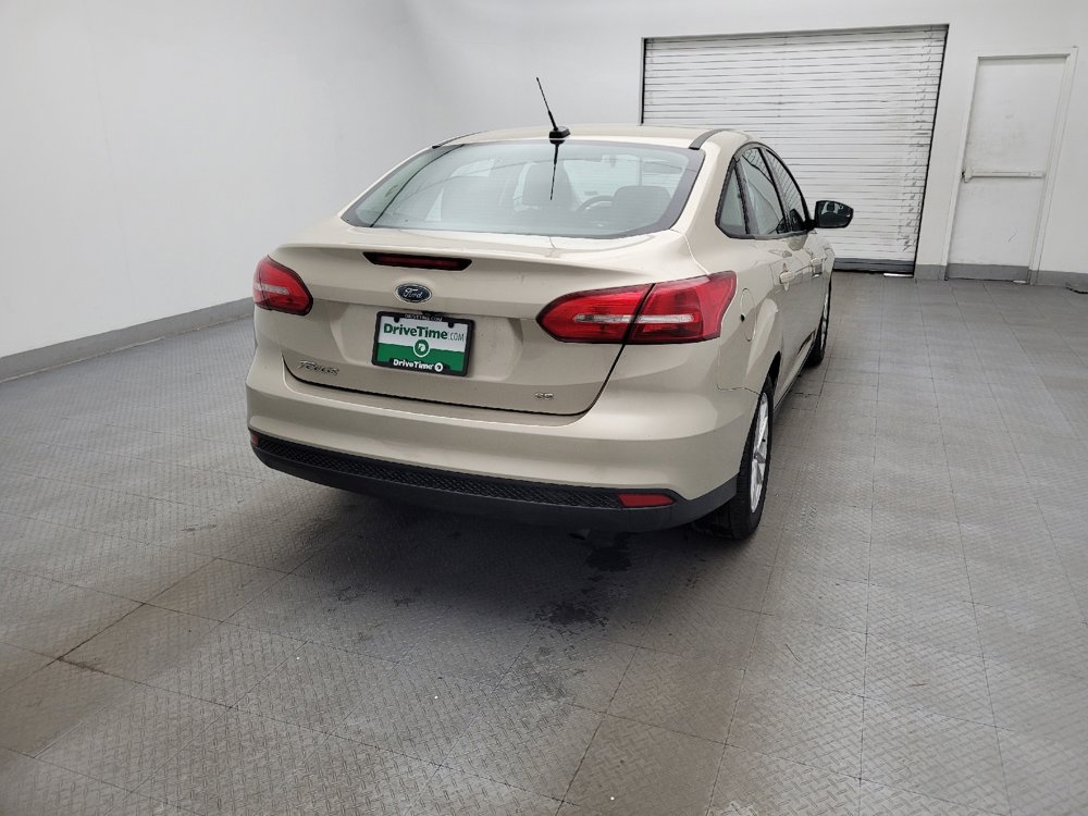 Used 2017 Ford Focus SE image 7