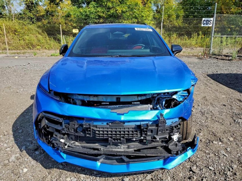 Used 2025 Chevrolet Equinox EV RS image 2