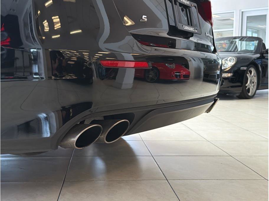 Used 2018 Maserati Quattroporte S RWD image 45
