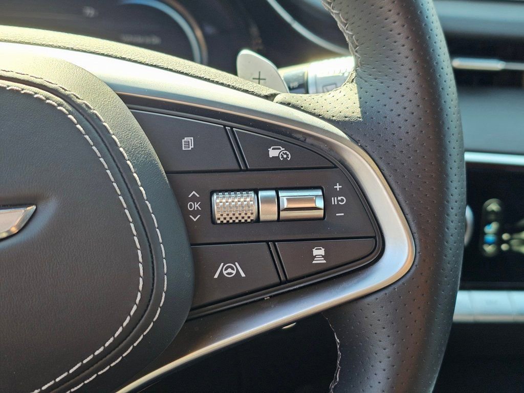 Used 2025 Genesis GV70 3.5T Sport image 35