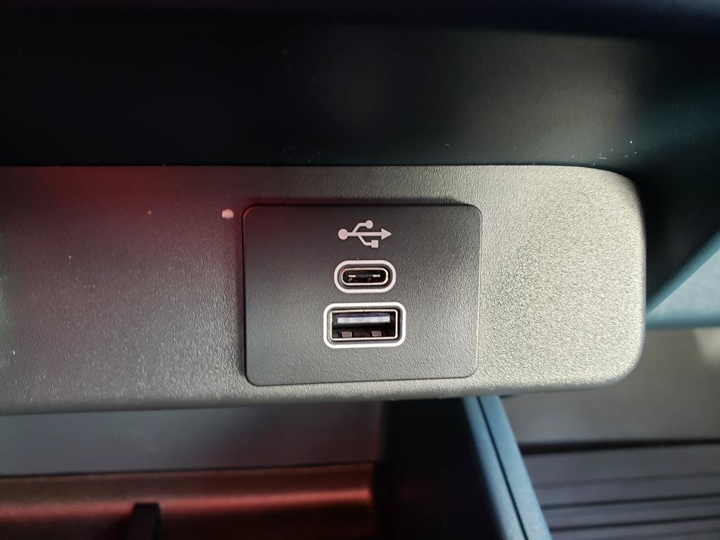 Used 2025 Ford Maverick Lobo AWD/4WD image 22