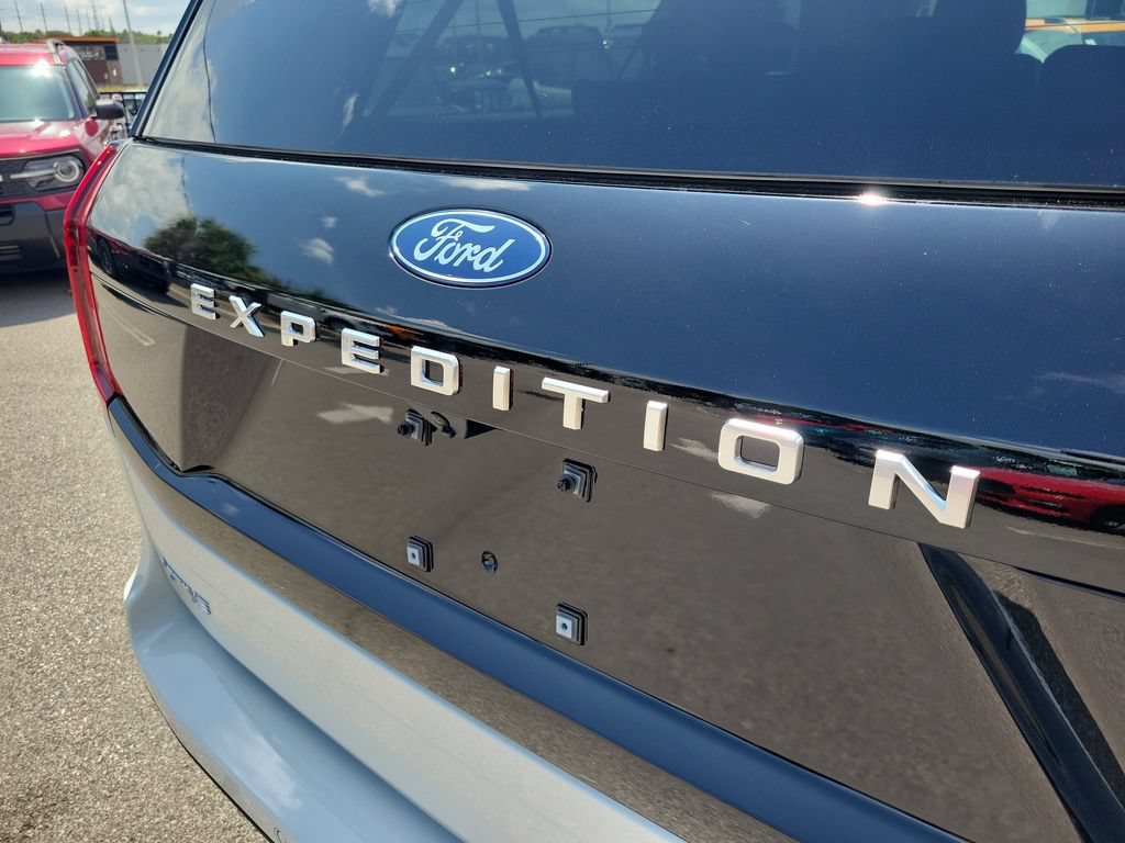 New 2026 Ford Expedition Max Active AWD/4WD image 8