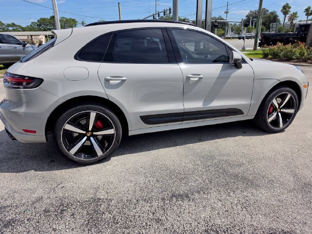 Used 2024 Porsche Macan S AWD/4WD image 6