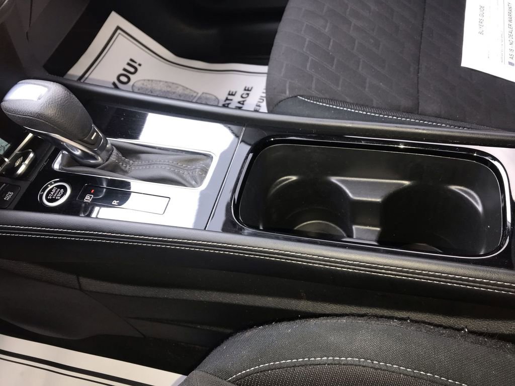 Used 2024 Nissan Kicks SV w/ Interior Electronics Package FWD image 20