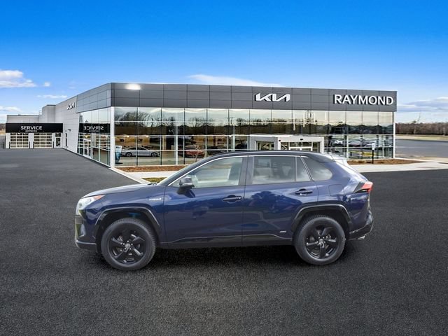 Used 2019 Toyota RAV4 XSE w/ XSE Weather Package AWD/4WD image 6