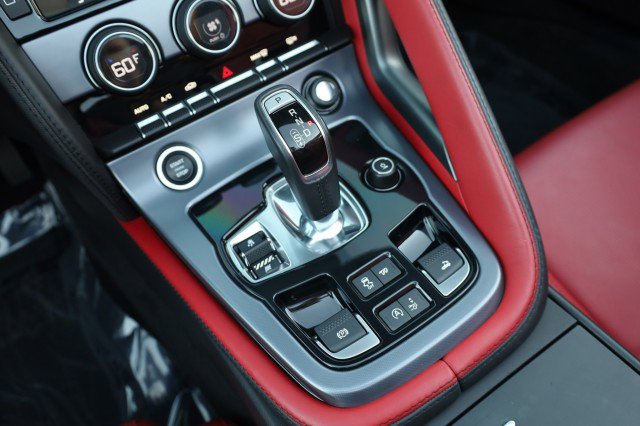 Used 2018 Jaguar F-TYPE Convertible image 36